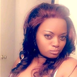 Meet your Posher, Zina